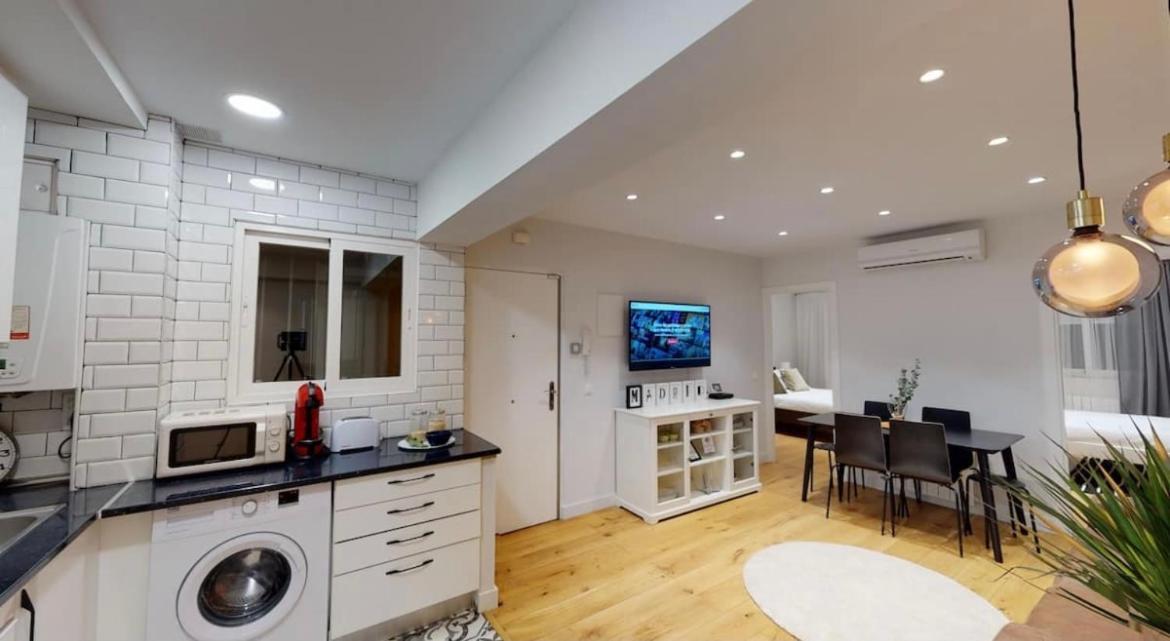 Apartmán Edsam Brown Madrid Exteriér fotografie