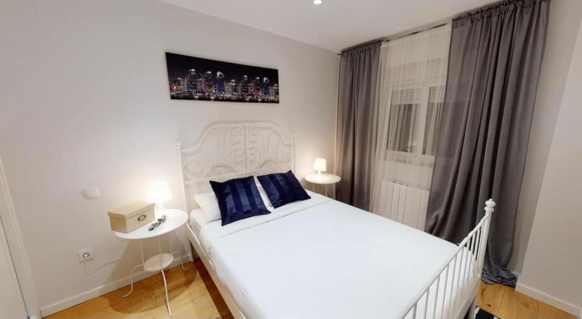 Apartmán Edsam Brown Madrid Exteriér fotografie