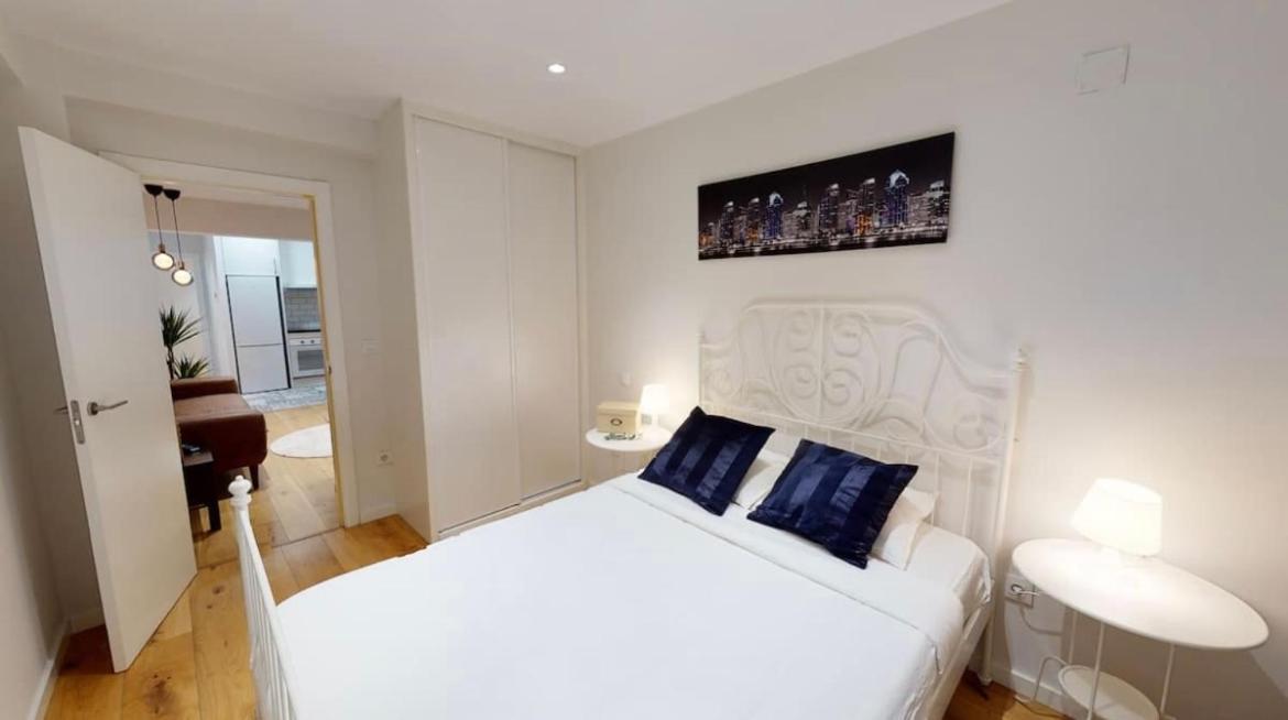 Apartmán Edsam Brown Madrid Exteriér fotografie
