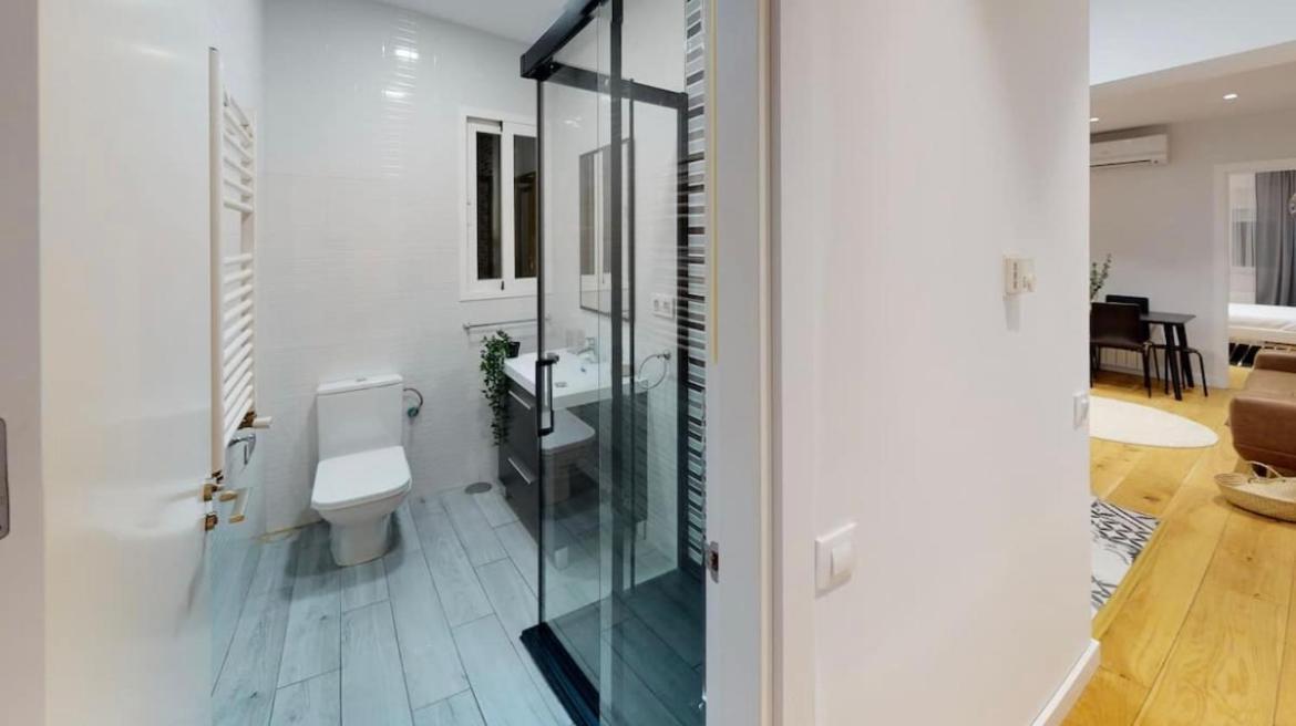 Apartmán Edsam Brown Madrid Exteriér fotografie