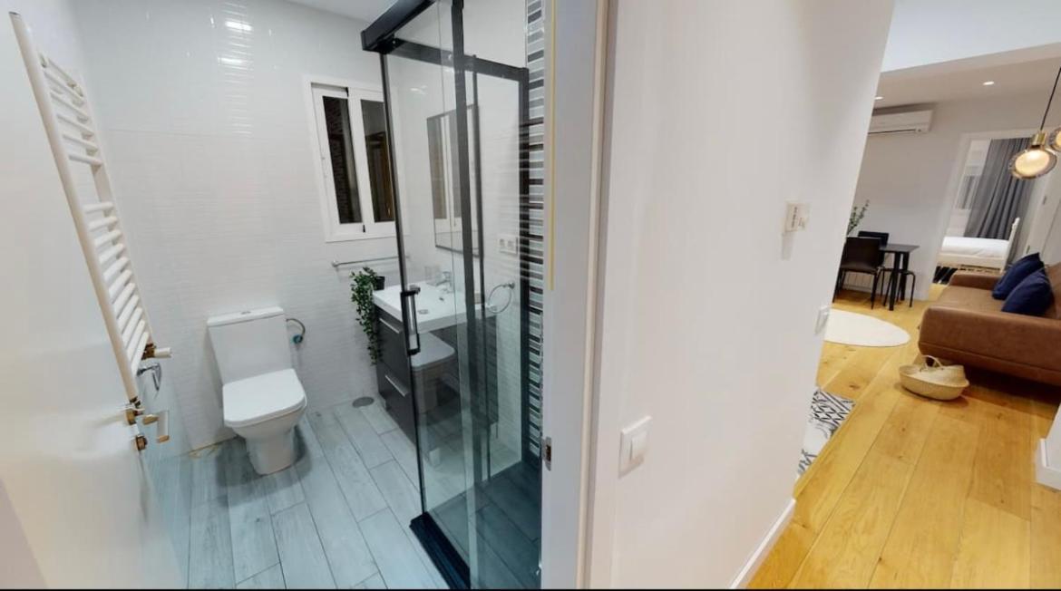 Apartmán Edsam Brown Madrid Exteriér fotografie