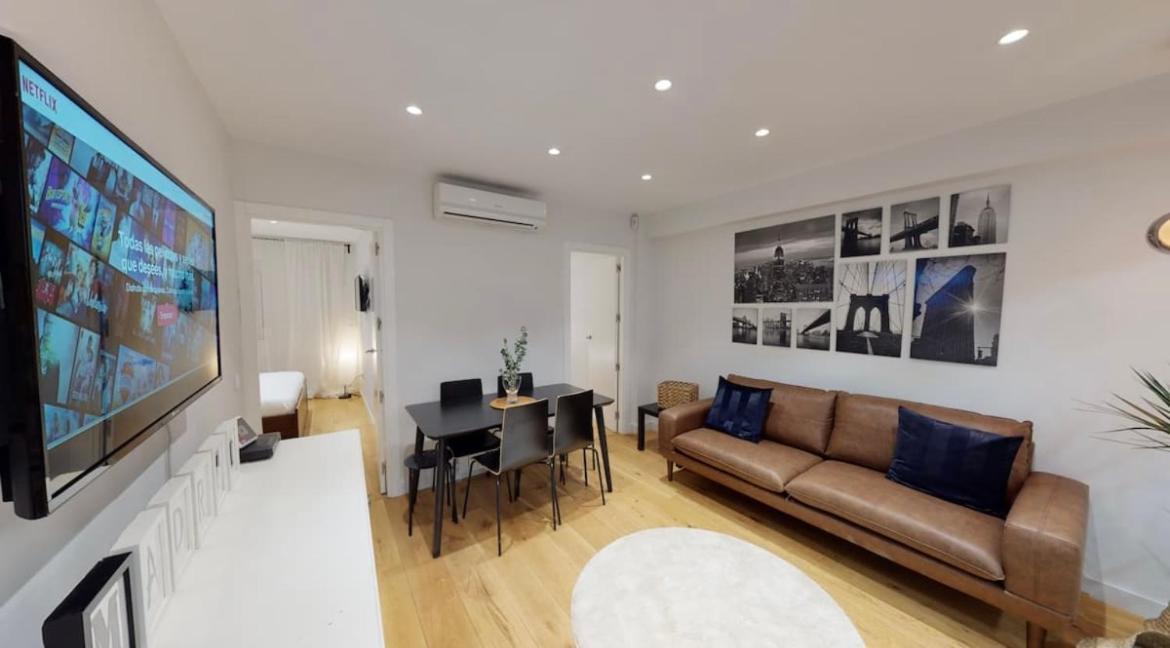 Apartmán Edsam Brown Madrid Exteriér fotografie